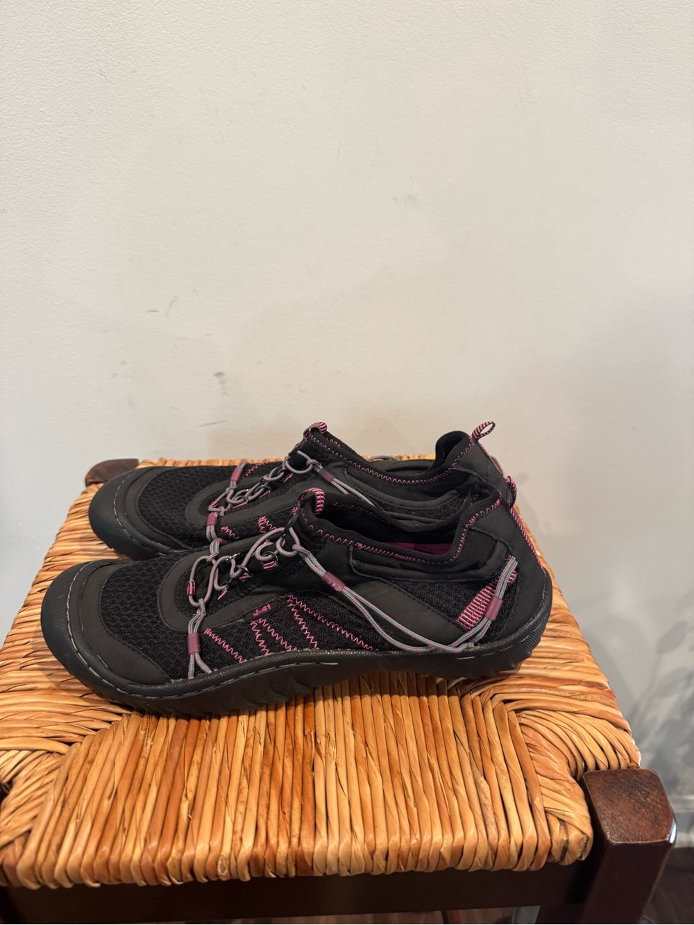 J-41 Black Athletic Water Shoes with Pink Trim size 10